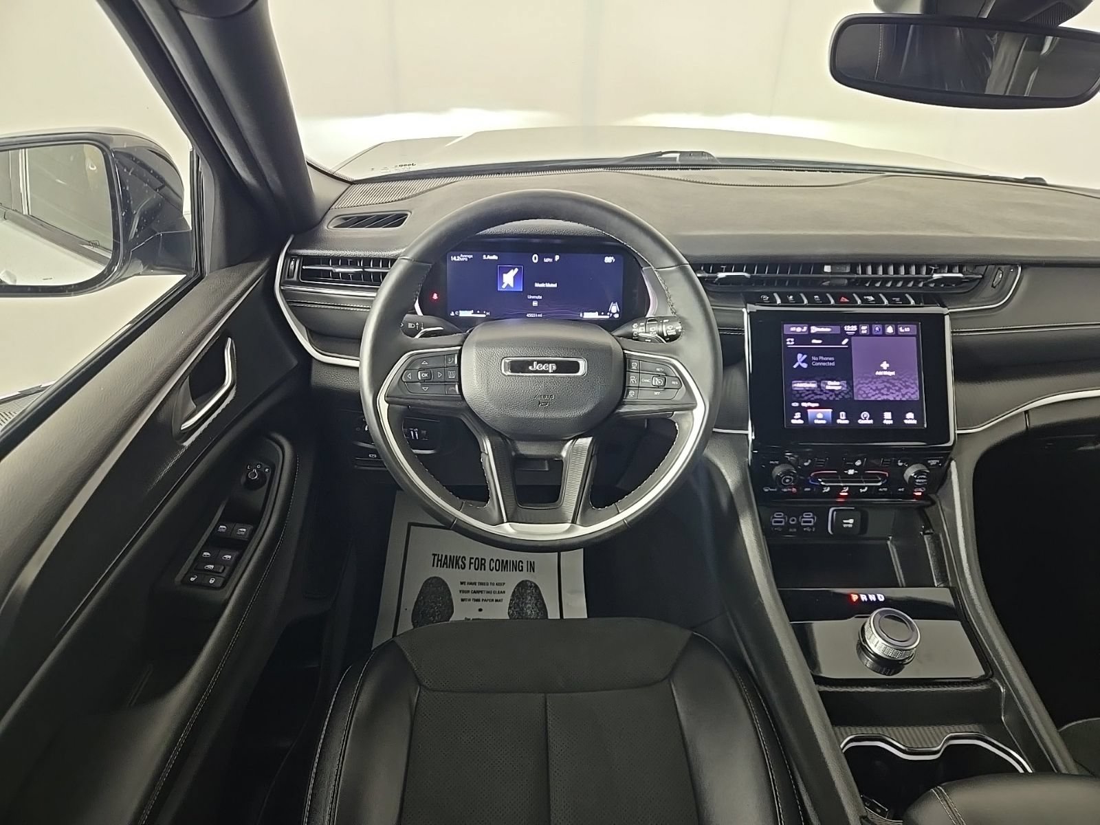 Used 2024 Jeep Grand Cherokee Altitude RWD image 11