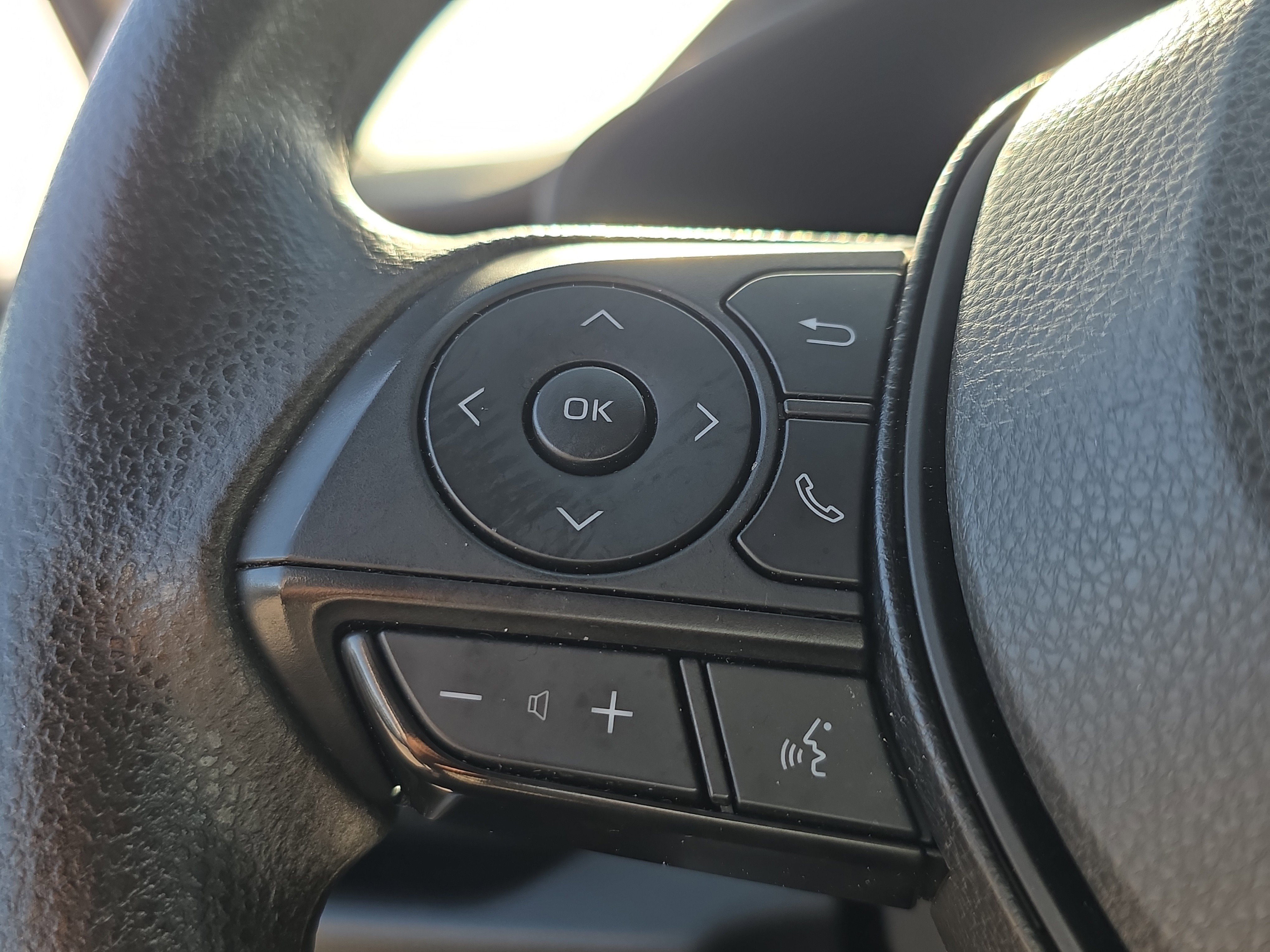 Used 2024 Toyota RAV4 XLE image 31