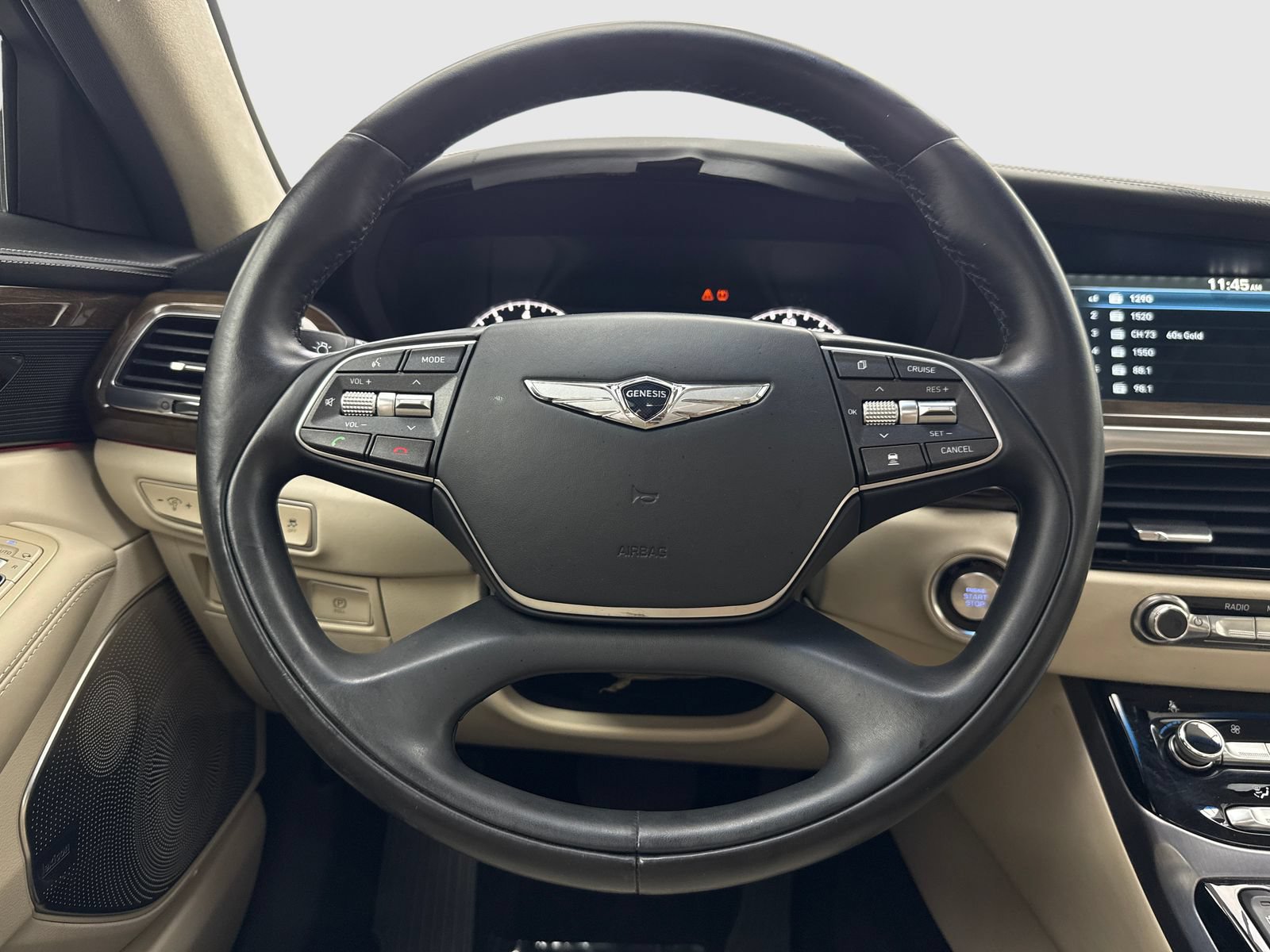 Used 2017 Genesis G90 3.3T Premium RWD image 19