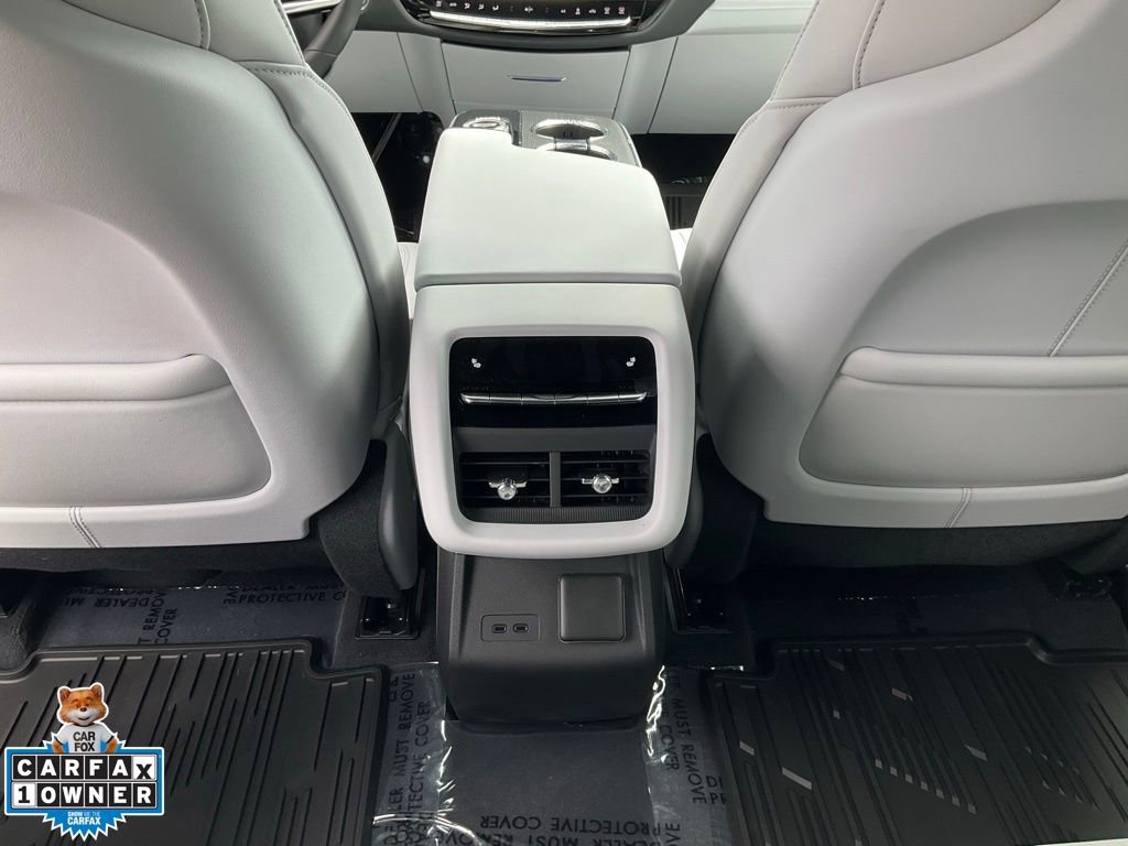 Used 2024 Cadillac Lyriq Sport AWD/4WD image 36