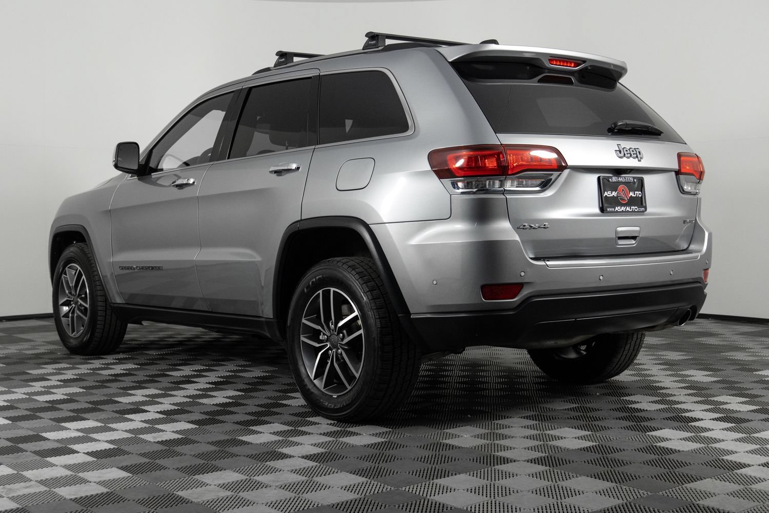 Used 2021 Jeep Grand Cherokee Limited AWD/4WD image 4