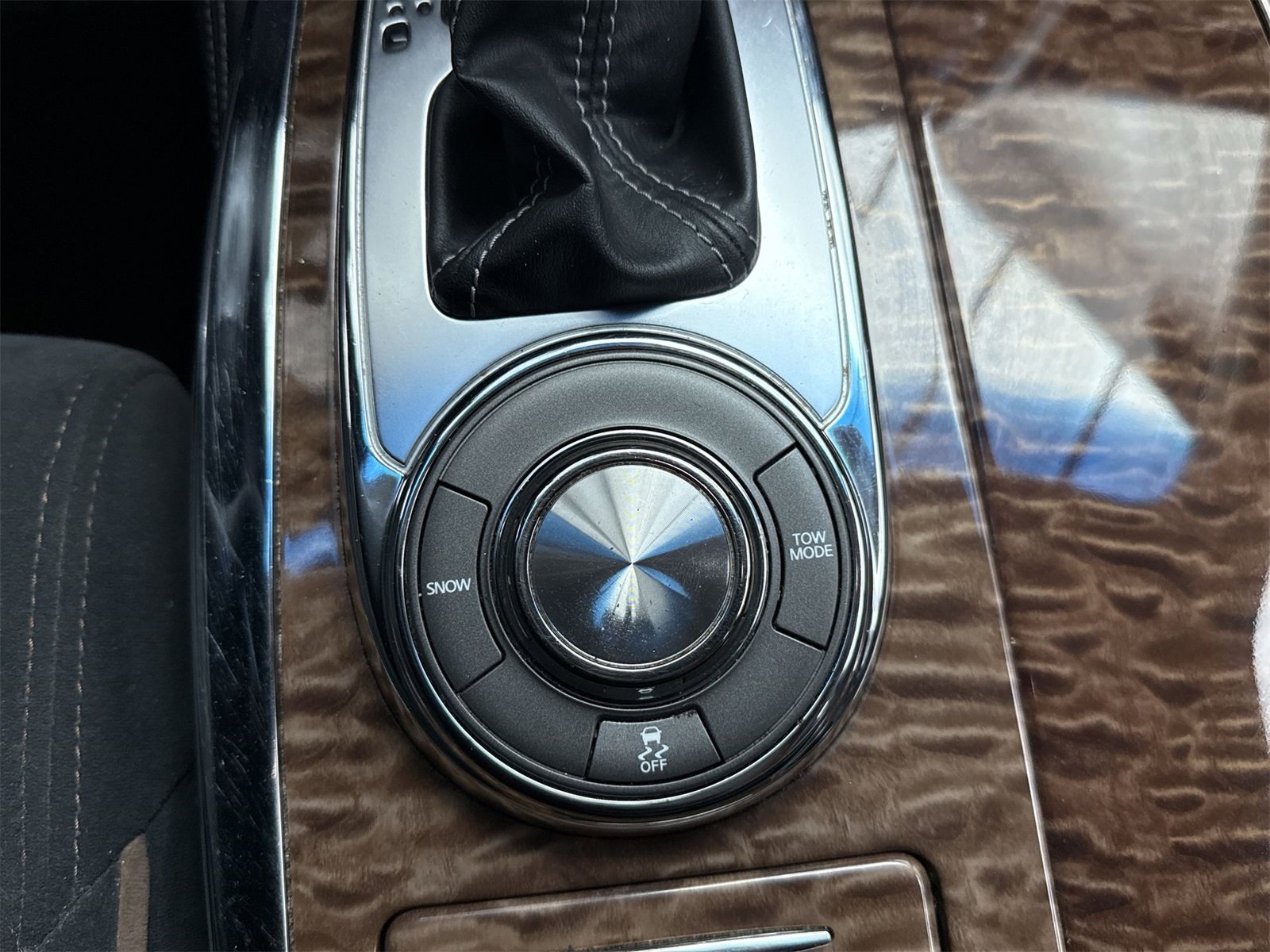 Used 2019 Nissan Armada SV w/ Driver Package image 32