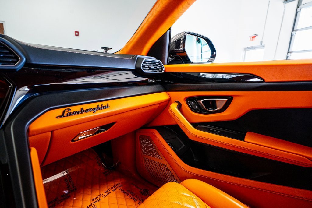 Used 2022 Lamborghini Urus image 69