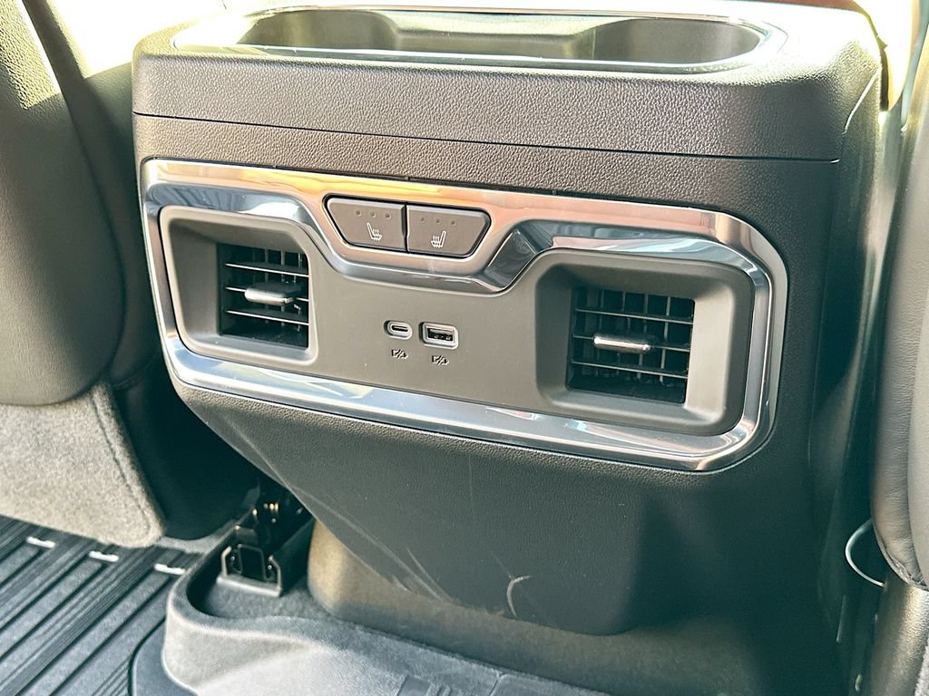 New 2026 GMC Sierra 3500 Denali Ultimate AWD/4WD image 4