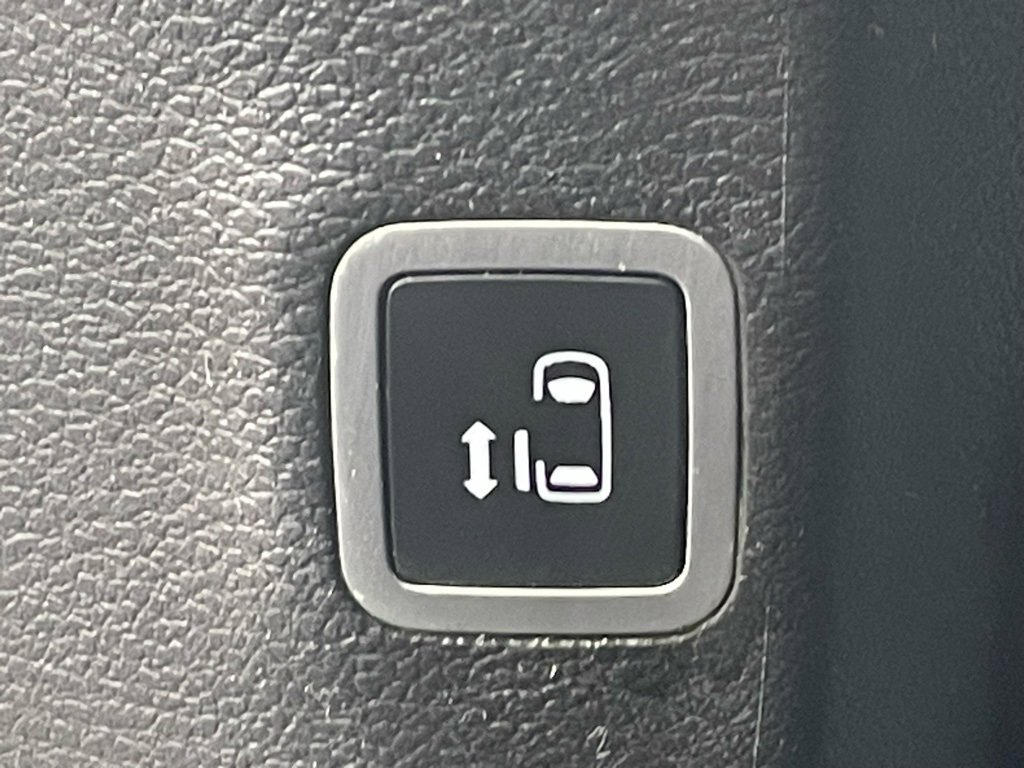 Used 2019 Chrysler Pacifica Touring-L Plus w/ Advanced Safetytec Group image 32