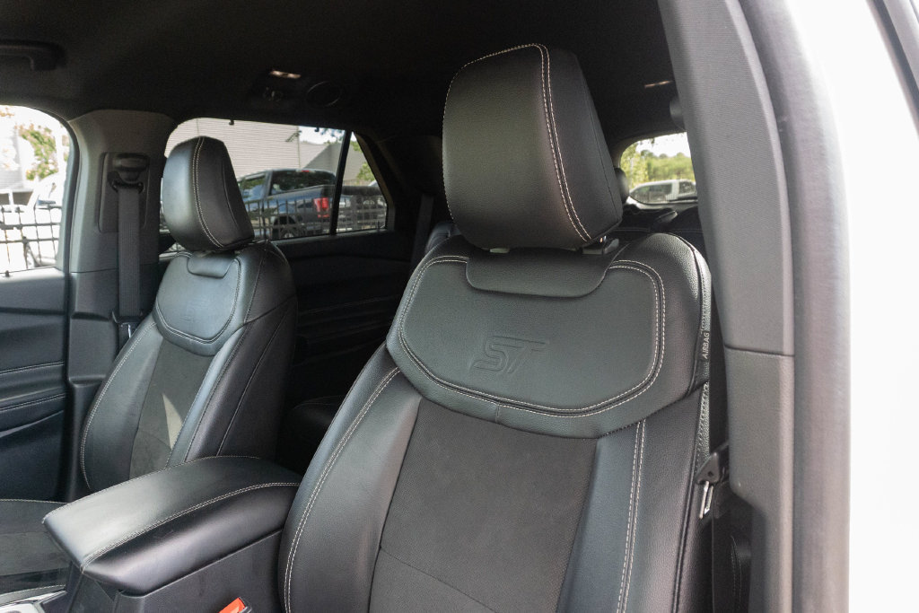 Used 2023 Ford Explorer ST RWD image 19