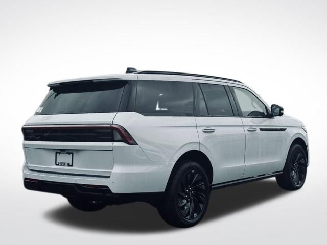 New 2026 Lincoln Navigator Reserve w/ Jet Appearance Package image 5