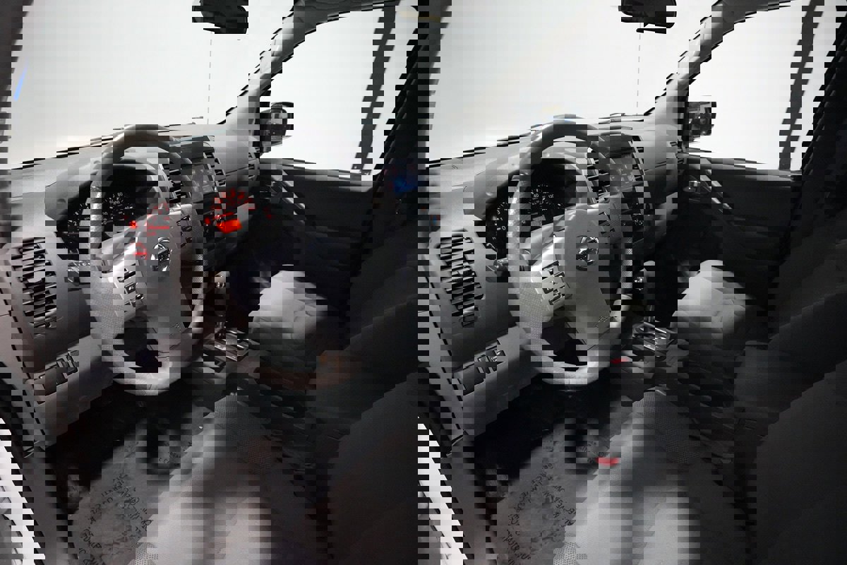 Used 2019 Nissan Frontier S image 11