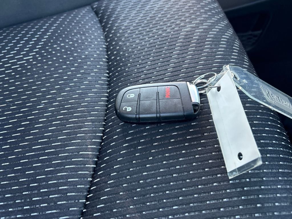 Used 2020 Dodge Journey SE w/ SE Popular Equipment Group image 27