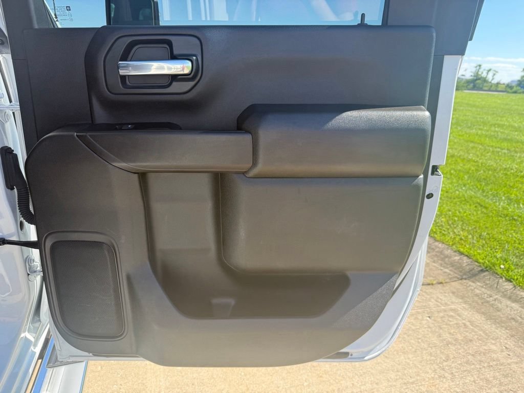 Used 2025 Chevrolet Silverado 2500 Custom w/ Custom Value Package RWD image 18