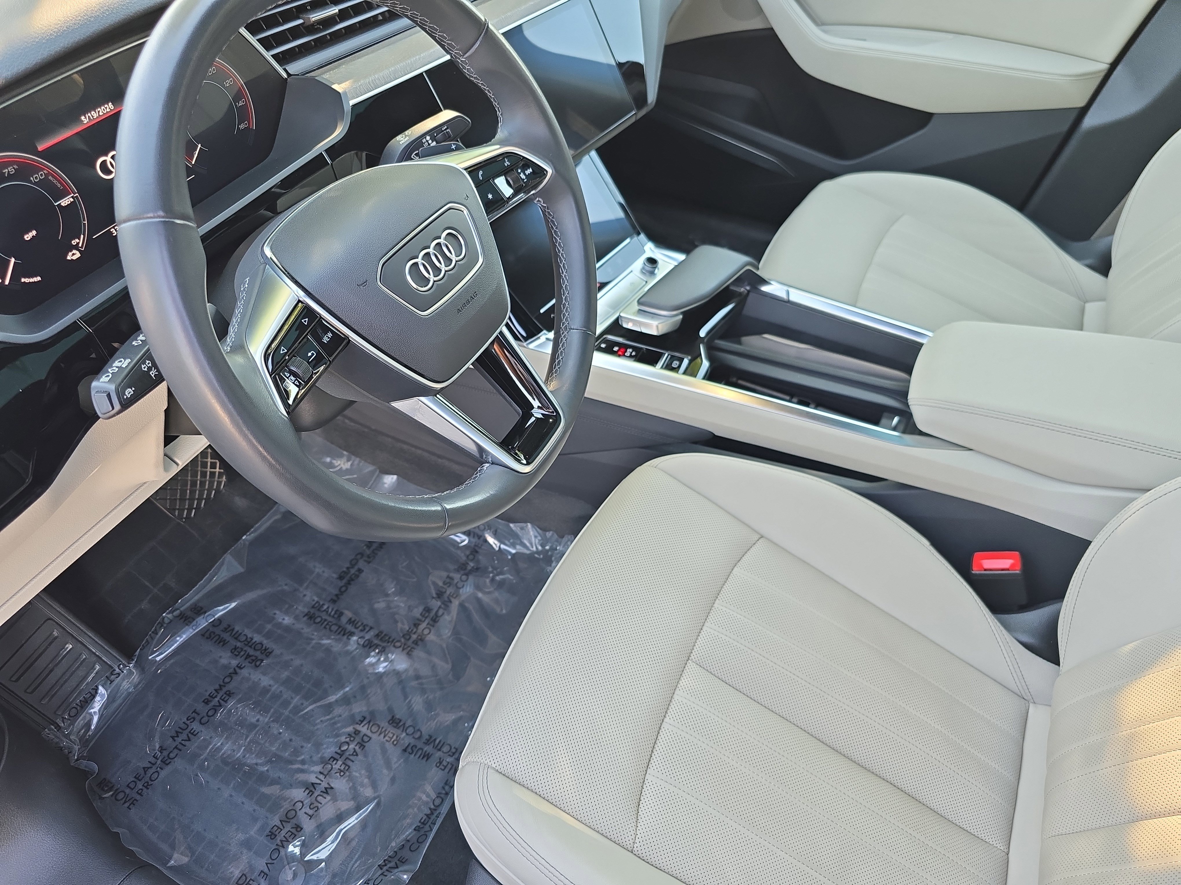 Used 2024 Audi Q8 e-tron Premium Plus w/ Premium Plus Package AWD/4WD image 16