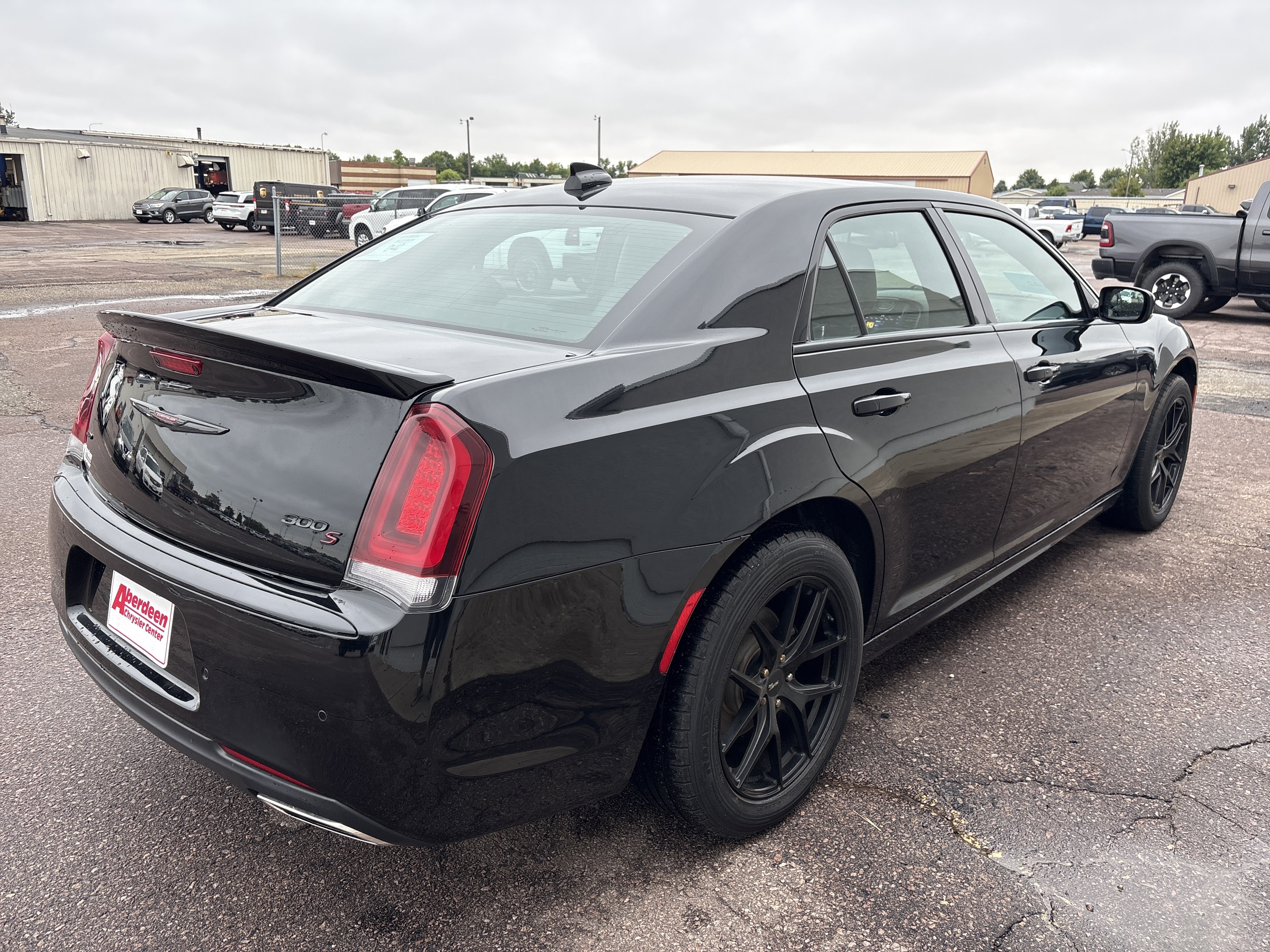 Used 2021 Chrysler 300 S w/ S Model Appearance Package AWD/4WD image 5