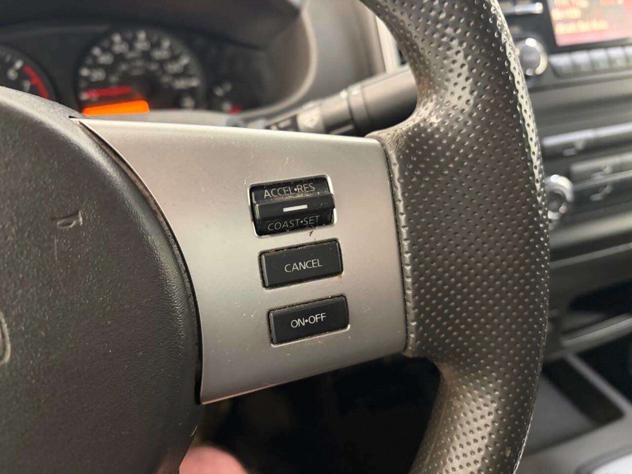 Used 2014 Nissan Frontier SV AWD/4WD image 15