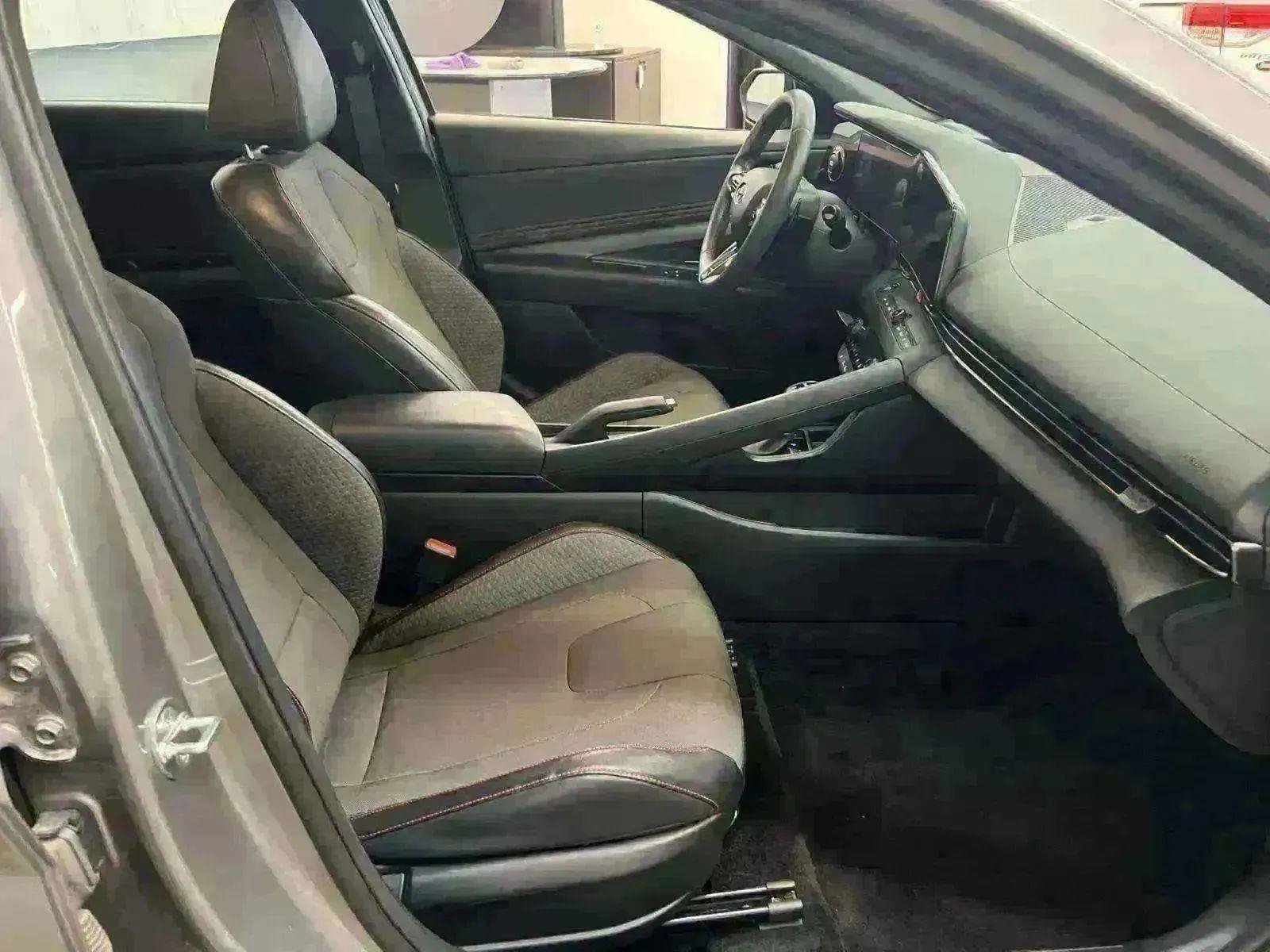 Used 2023 Hyundai Elantra N Line image 31