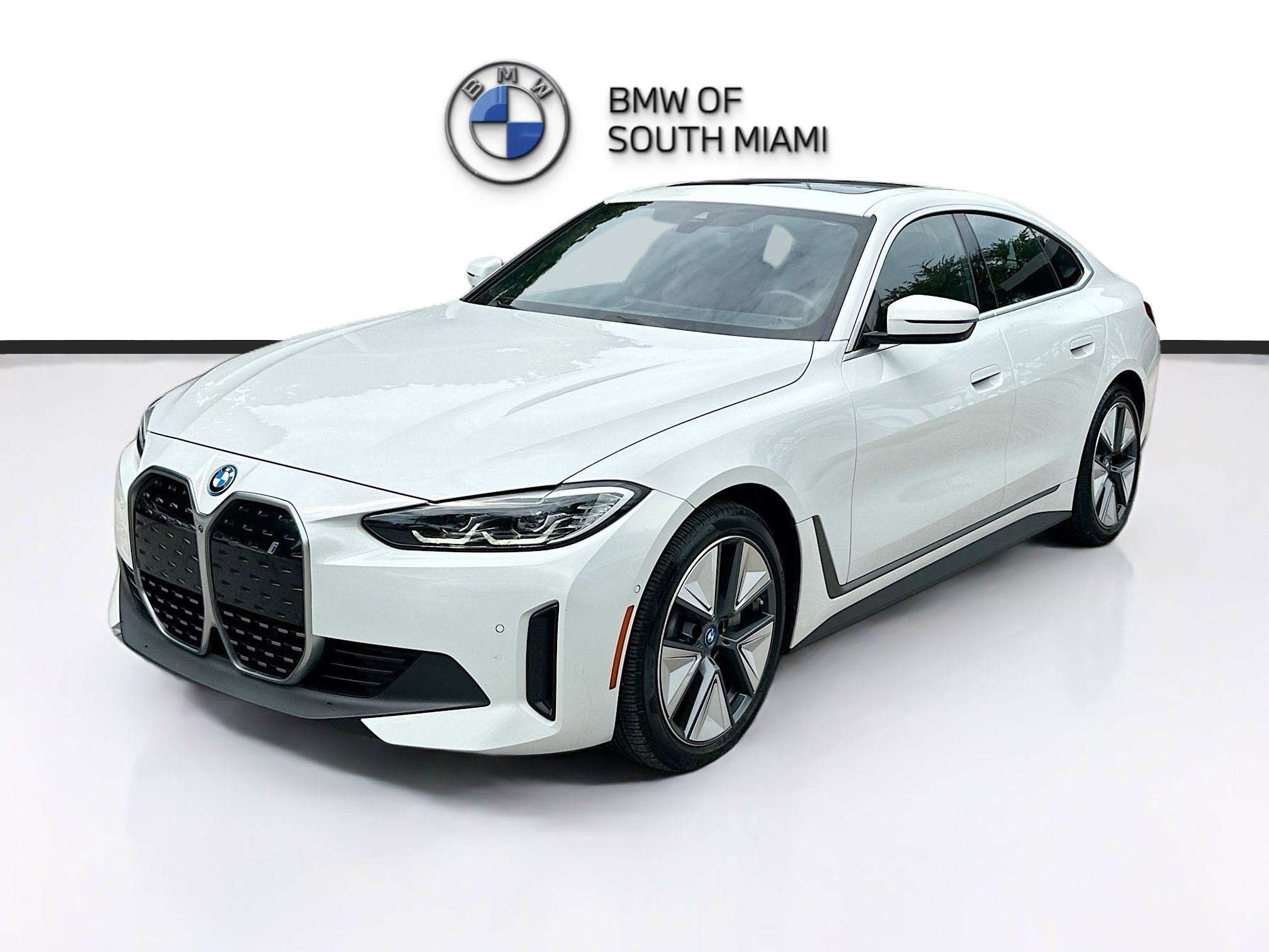 Certified 2024 BMW i4 eDrive35 w/ Premium Package RWD image 3