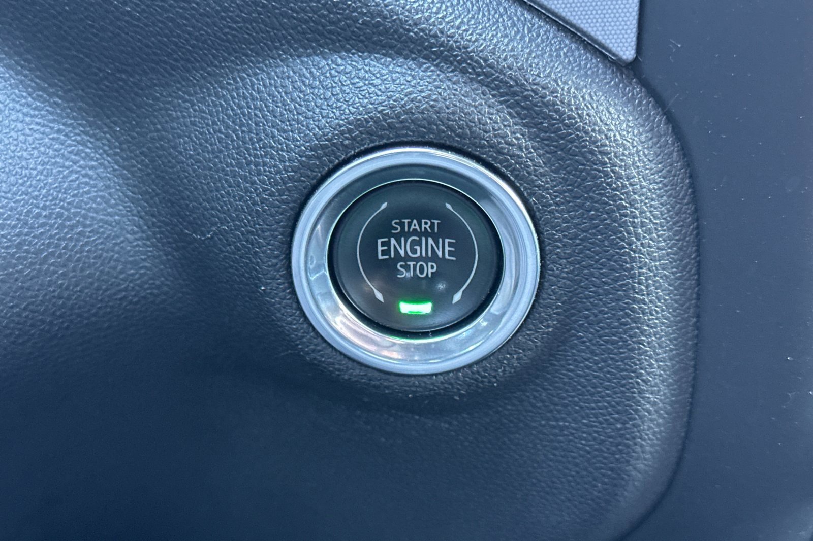 Used 2020 GMC Sierra 1500 SLT w/ SLT Premium Plus Package image 31