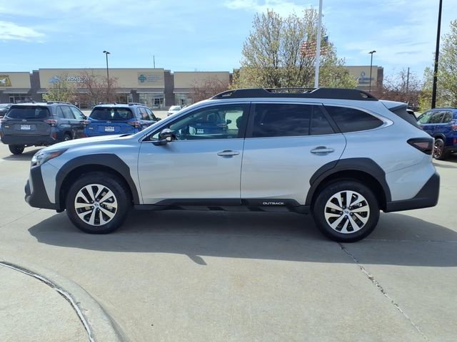 Certified 2025 Subaru Outback Premium image 10