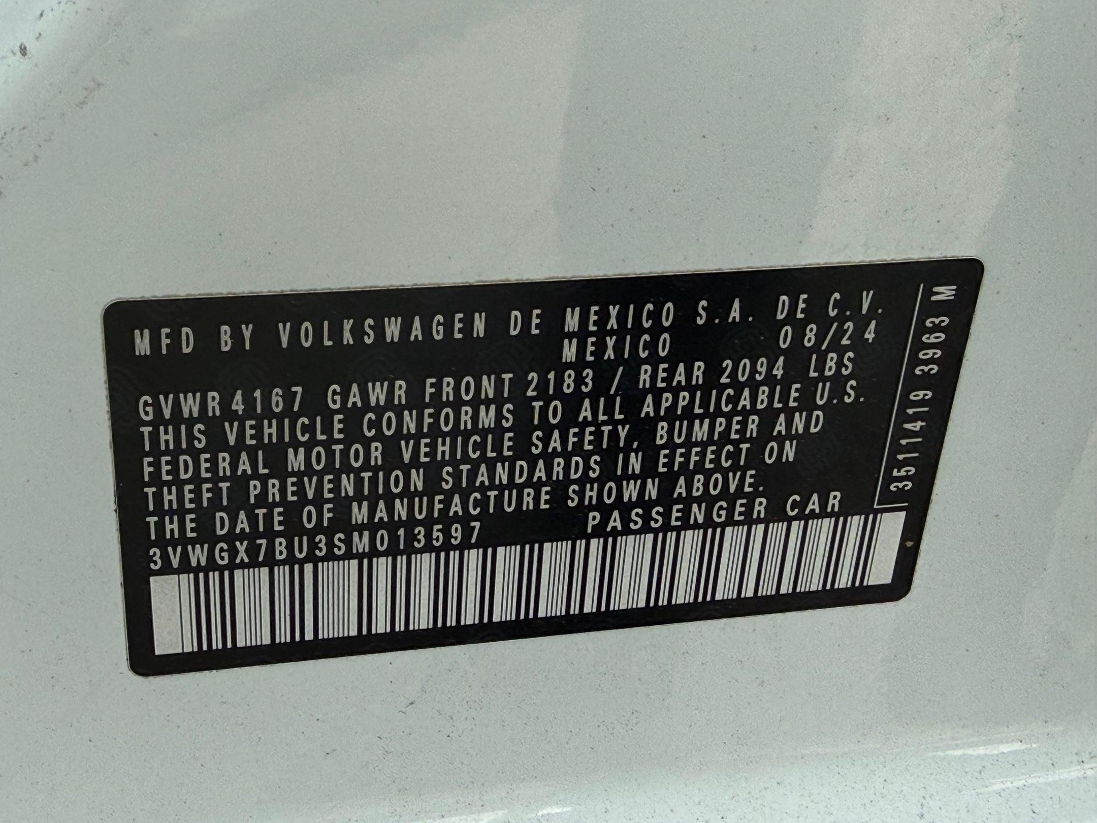 Used 2025 Volkswagen Jetta SEL FWD image 35