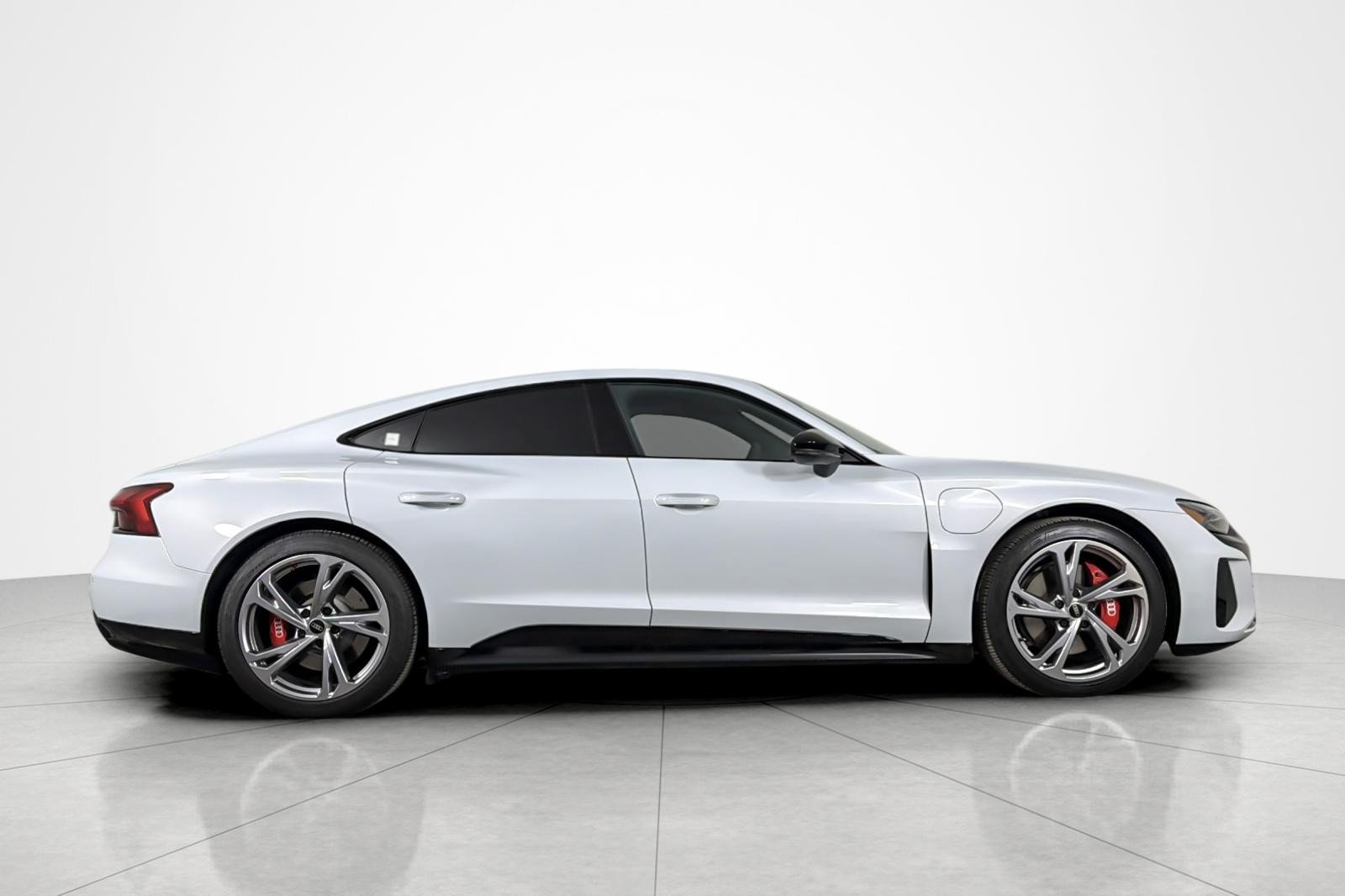 Used 2023 Audi e-tron GT Premium Plus w/ Performance Package AWD/4WD image 6