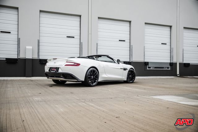 Used 2016 Aston Martin Vanquish Volante RWD image 57