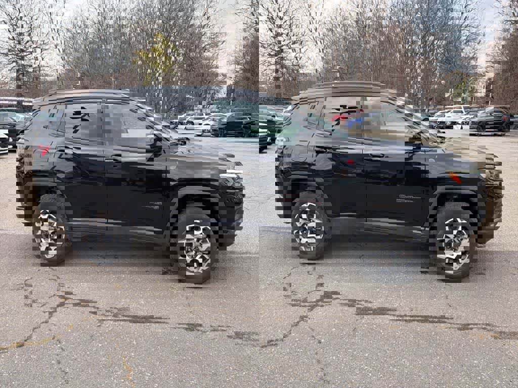 Used 2022 Jeep Compass Trailhawk w/ Trailhawk Elite Group image 20