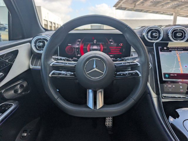 Used 2025 Mercedes-Benz GLC 350e 4MATIC image 23