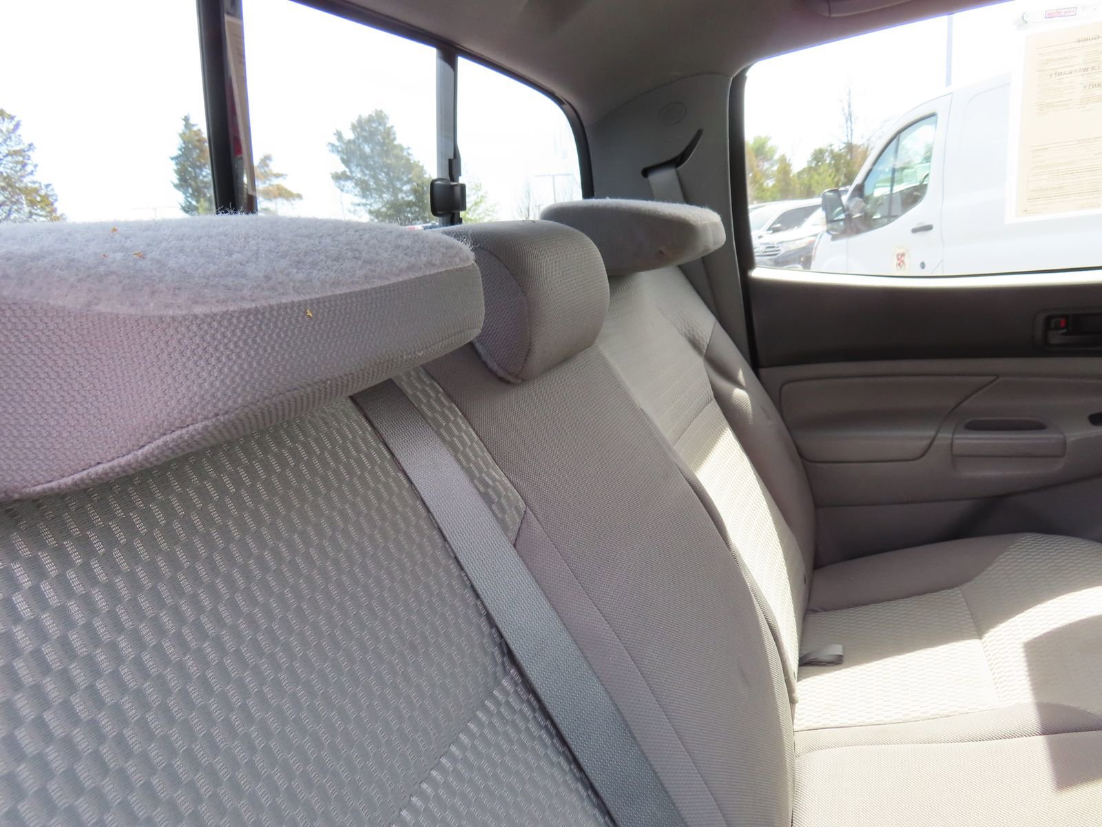 Used 2015 Toyota Tacoma PreRunner w/ Convenience Package image 32