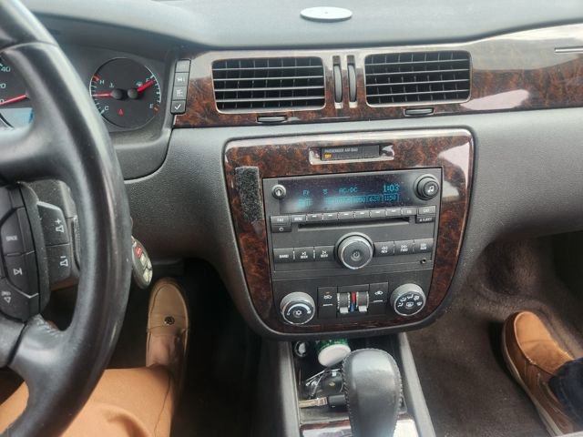 Used 2012 Chevrolet Impala LT FWD image 16