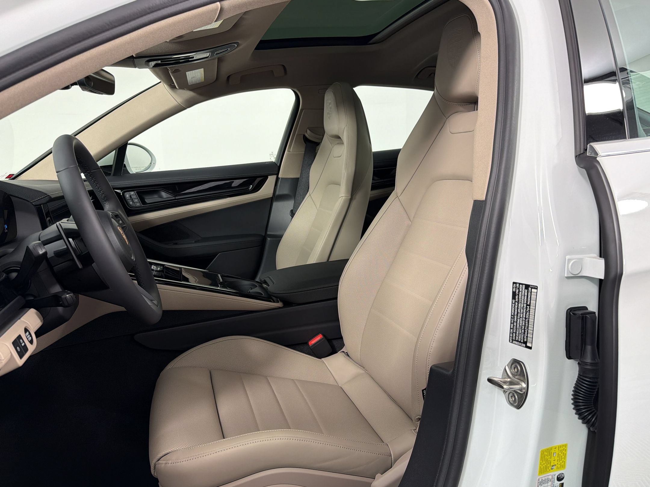 New 2026 Porsche Panamera image 5