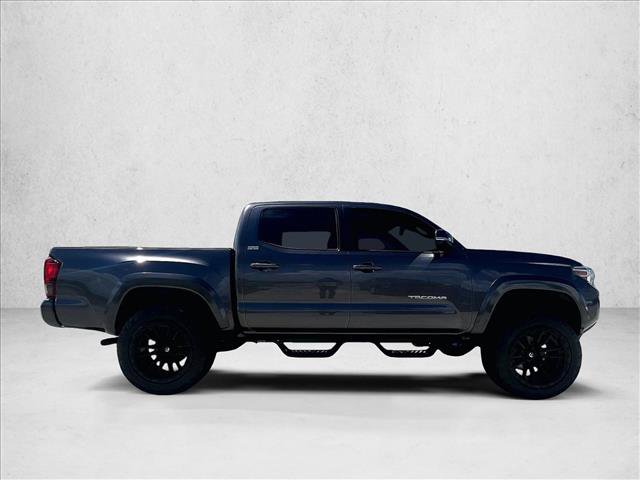 Used 2023 Toyota Tacoma SR5 AWD/4WD image 5