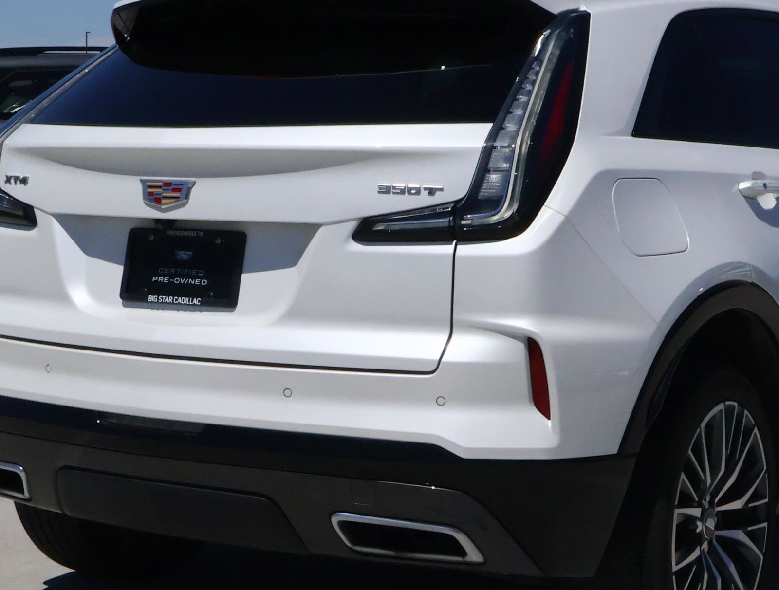 Certified 2024 Cadillac XT4 Sport FWD image 11