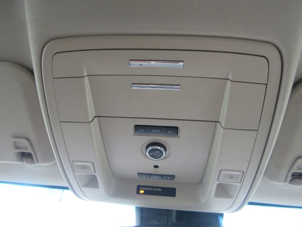 Used 2020 GMC Yukon XL Denali image 37