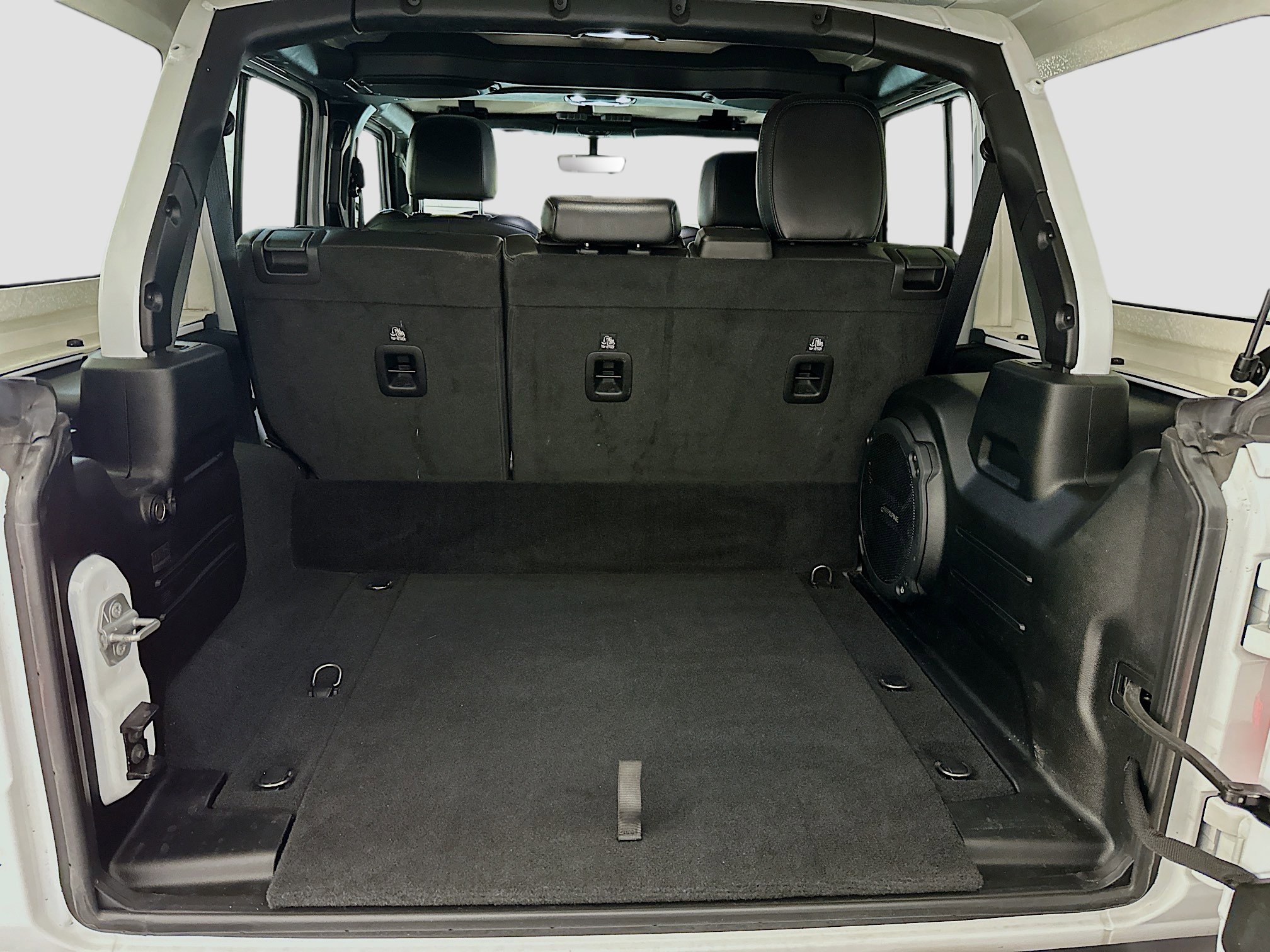 Used 2022 Jeep Wrangler Sahara w/ Cold Weather Group image 30