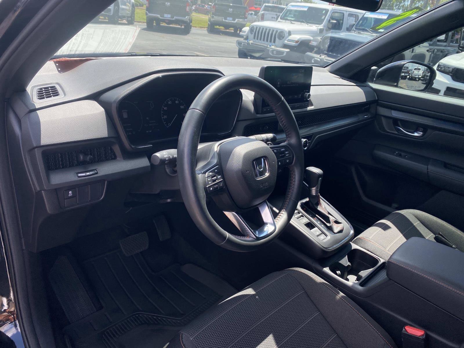 Used 2023 Honda CR-V Sport image 25