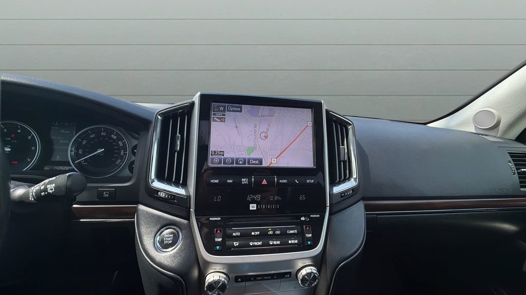 Used 2016 Toyota Land Cruiser w/ Four Season Floor Mat Package AWD/4WD image 18