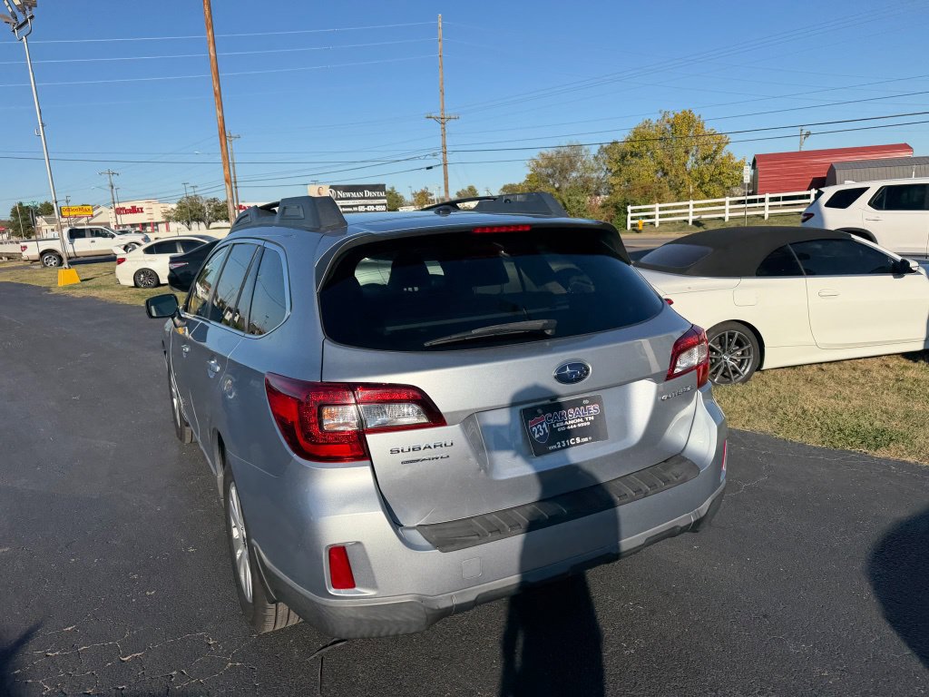 Used 2015 Subaru Outback 2.5i Premium AWD/4WD image 5