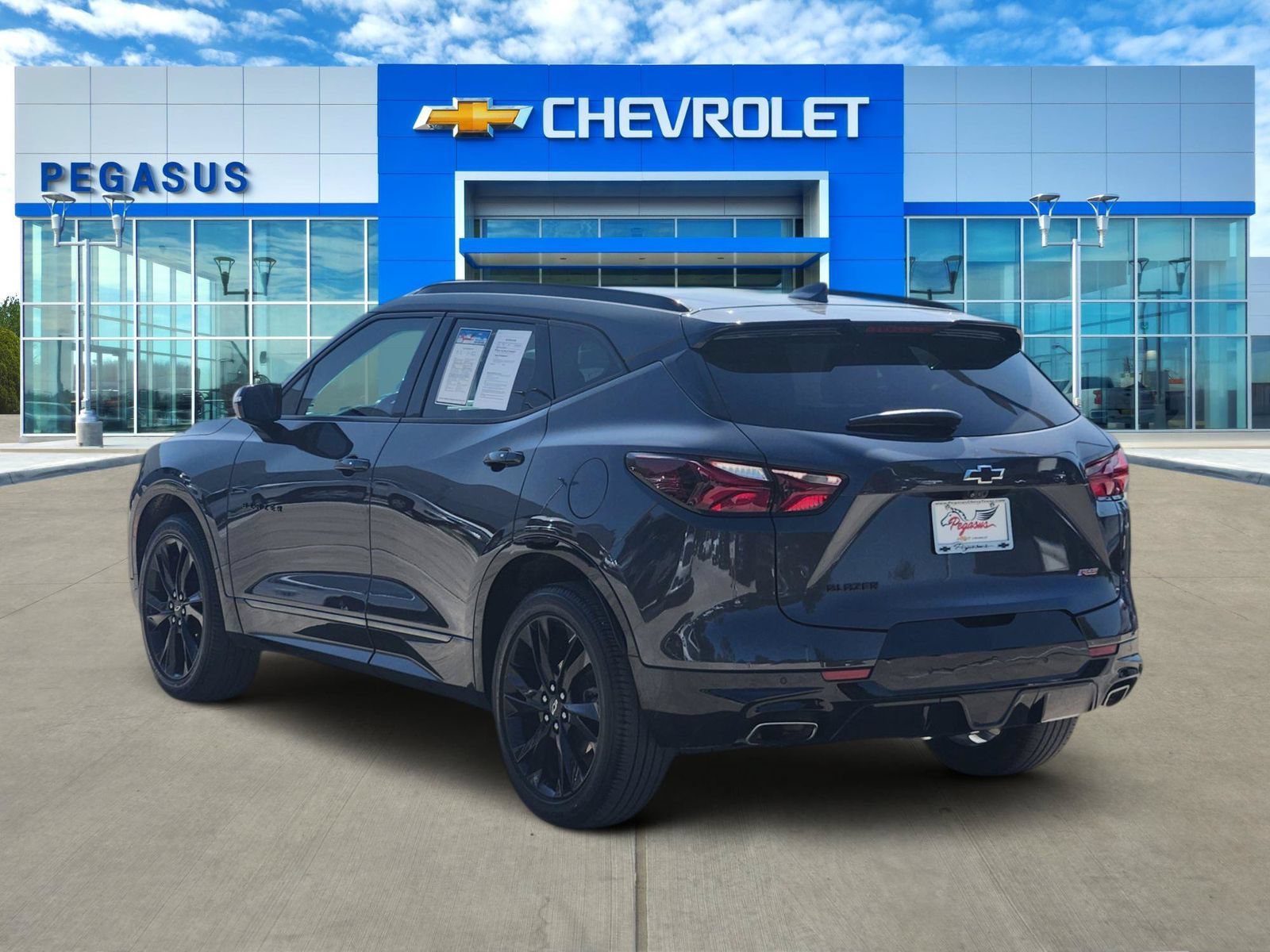 Used 2021 Chevrolet Blazer RS w/ Enhanced Convenience Package FWD image 4