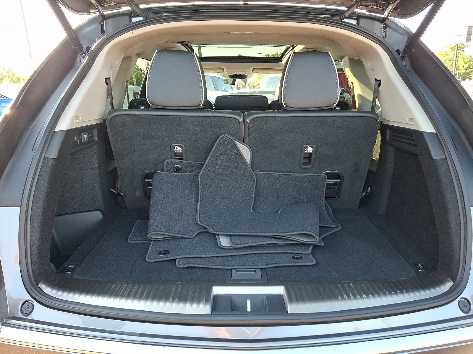 Certified 2026 Acura MDX w/ Advance Package AWD/4WD image 31