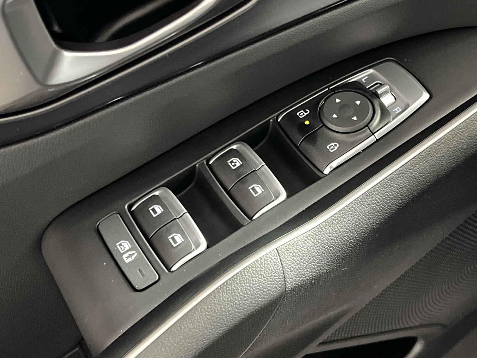 New 2026 Kia Sorento S AWD/4WD image 13