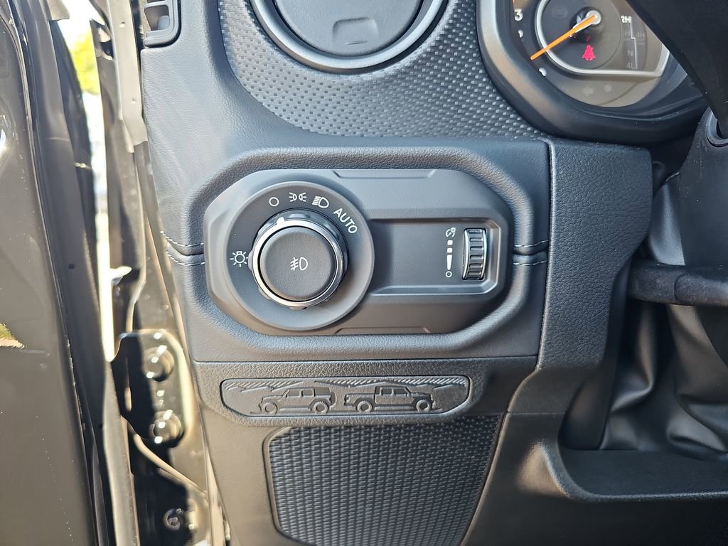 New 2026 Jeep Wrangler Unlimited Rubicon image 38