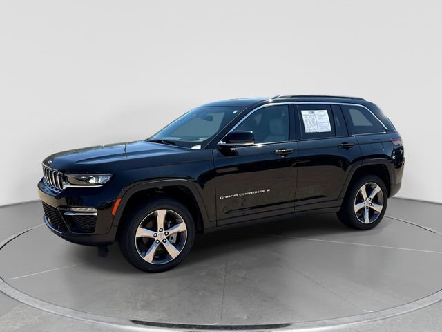 Used 2025 Jeep Grand Cherokee Limited w/ Luxury Tech Group II AWD/4WD image 8