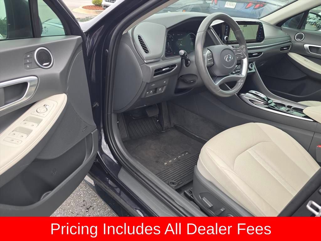 Certified 2023 Hyundai Sonata Limited w/ Preferred Accessory Package FWD image 9