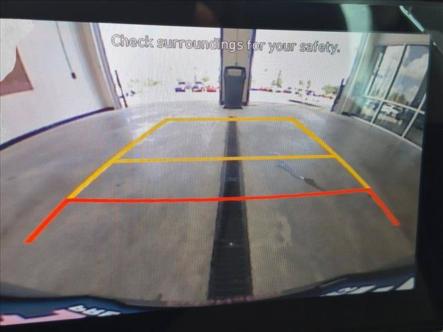 Used 2023 Hyundai Venue SEL FWD image 12