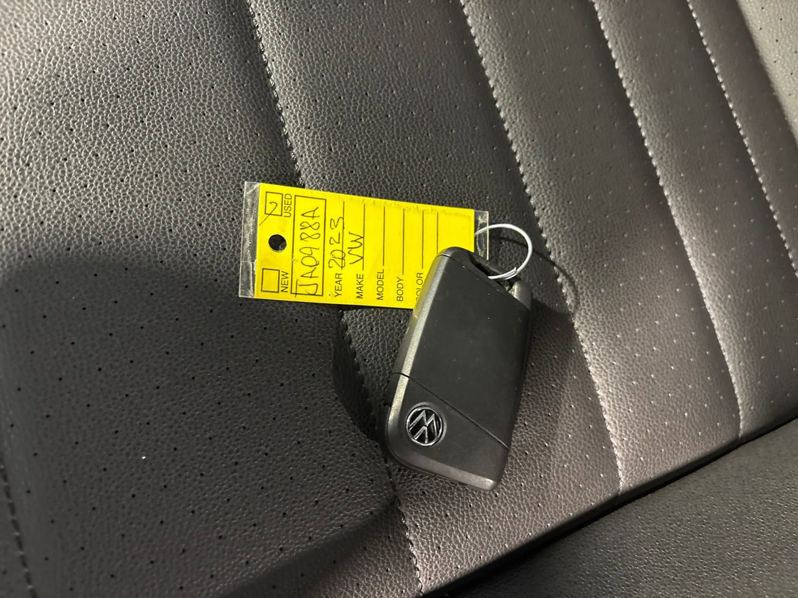 Used 2023 Volkswagen Jetta SE w/ Panoramic Sunroof Package image 29