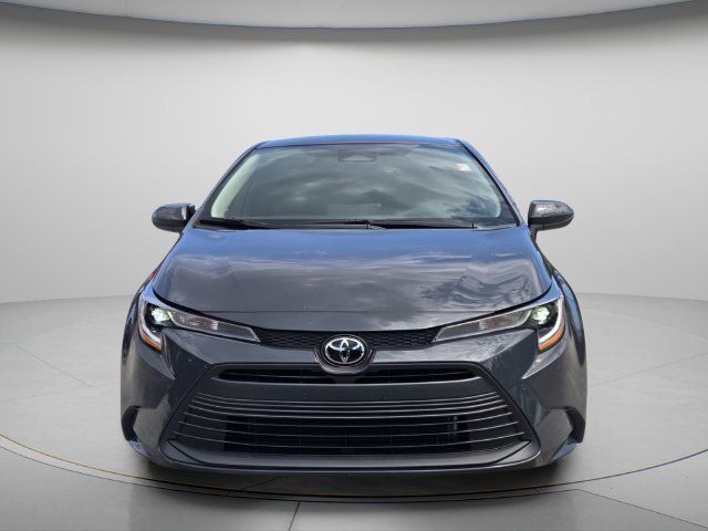 Used 2026 Toyota Corolla LE FWD image 5