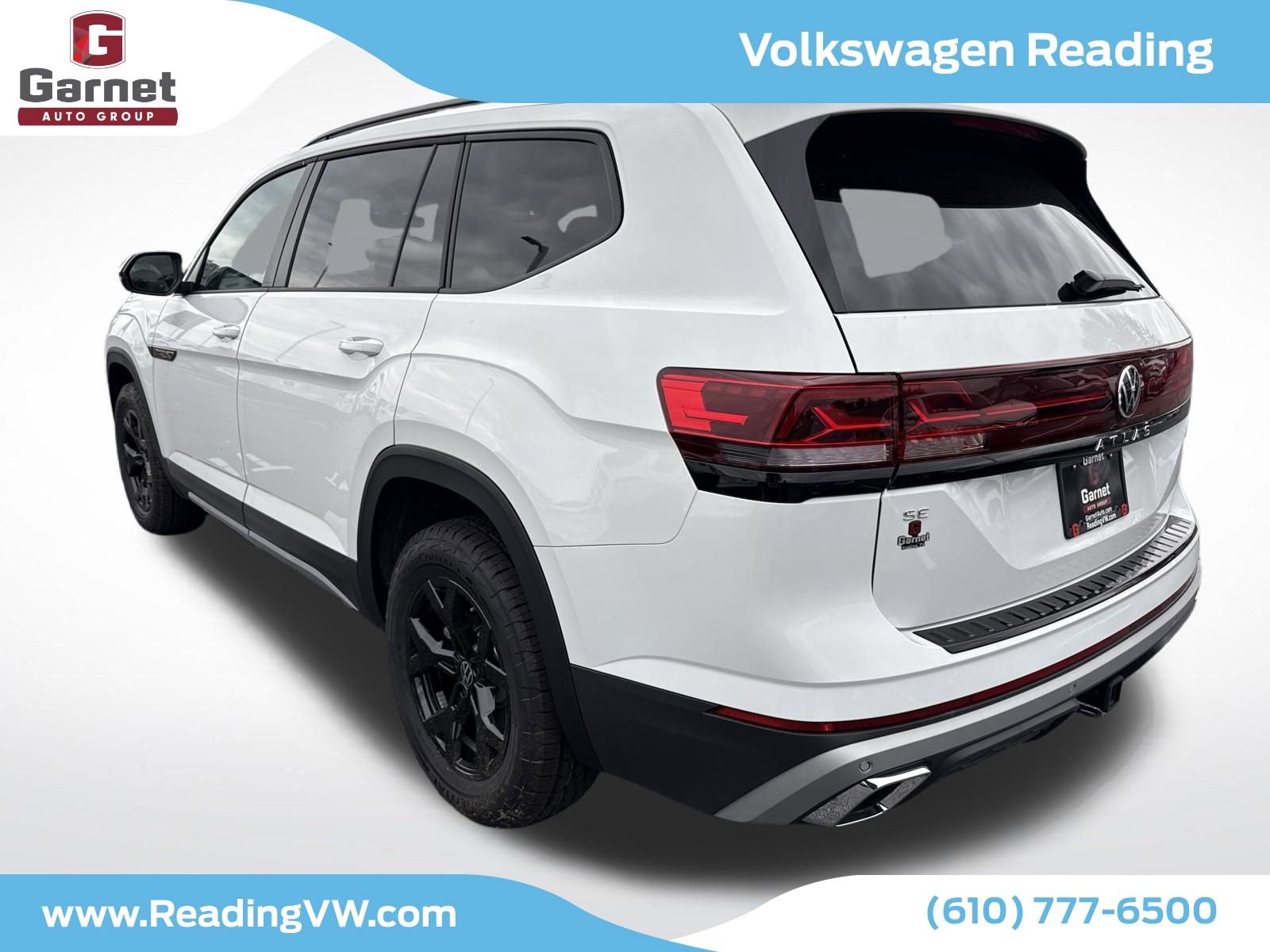 New 2025 Volkswagen Atlas Peak Edition SE image 3