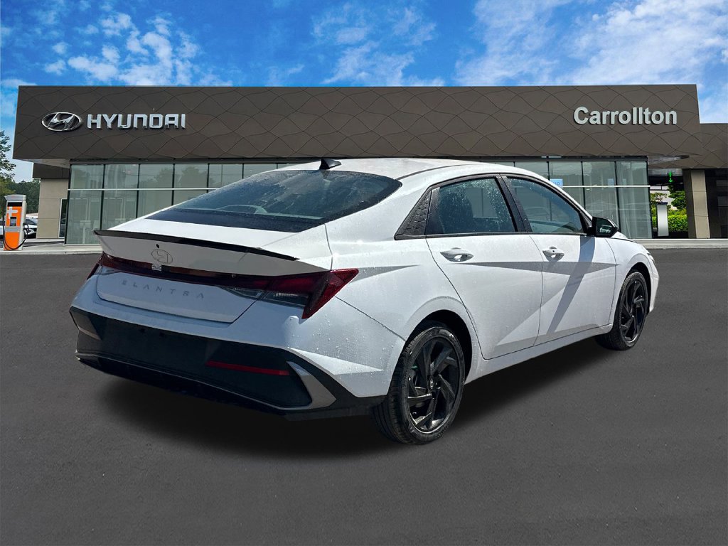Certified 2026 Hyundai Elantra Sport FWD image 5