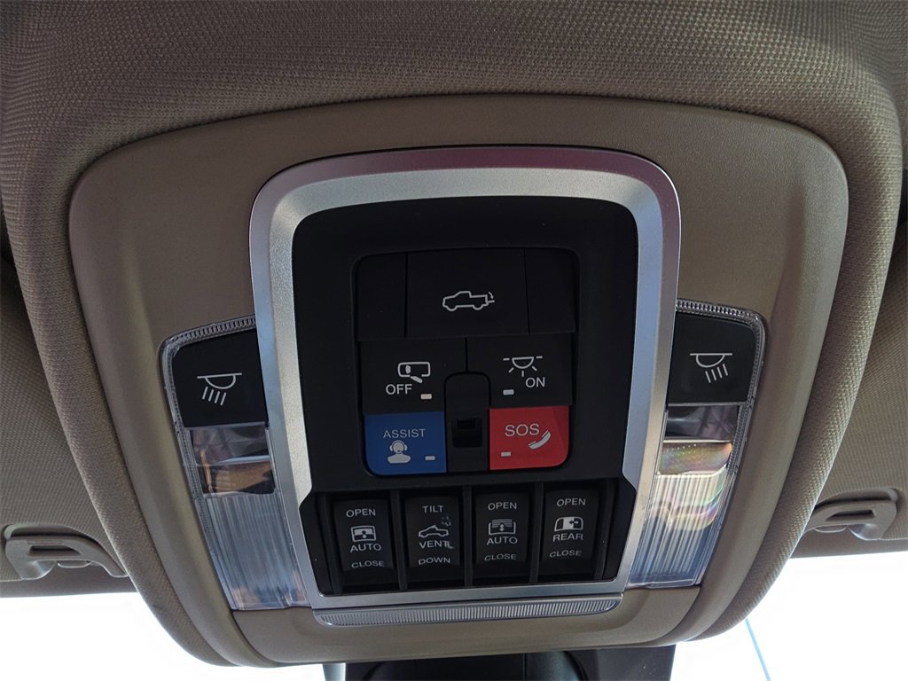 Used 2019 RAM 1500 Limited image 26