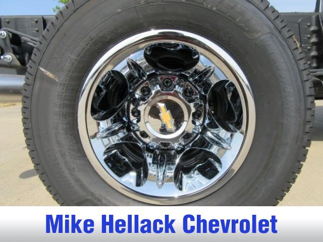 New 2026 Chevrolet Silverado 3500 W/T w/ WT Convenience Package AWD/4WD image 9