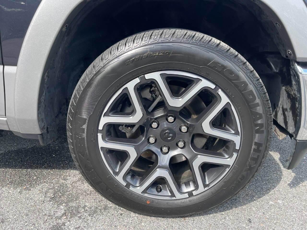 Used 2019 RAM 1500 Laramie image 10